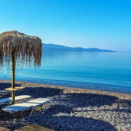 Comfy Square Gem With Balcony Апартаменты