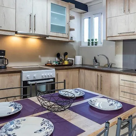 Comfy Square Gem With Balcony * Kalamata