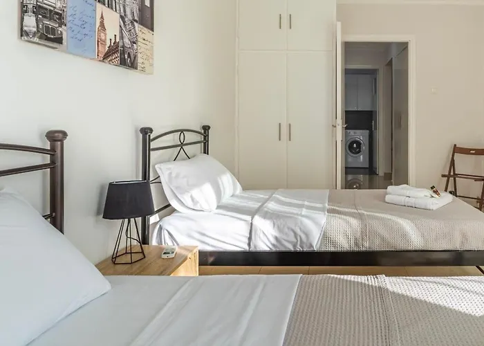 Comfy Square Gem With Balcony * Kalamata